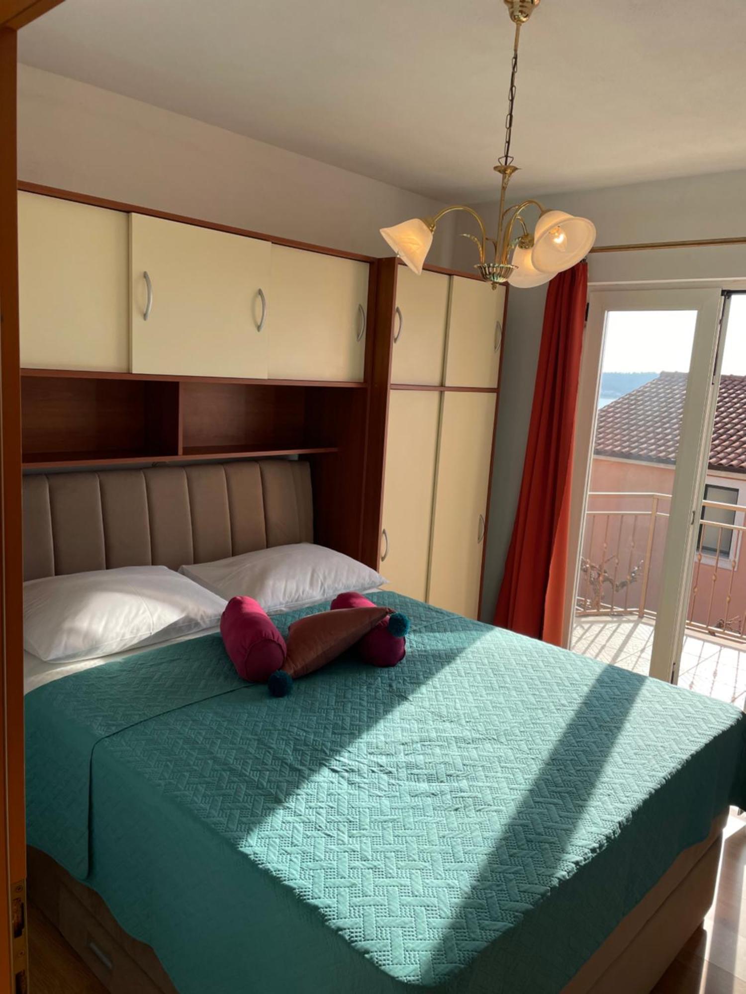 Comfortable Apartment Near The Sea Trogir Exterior photo